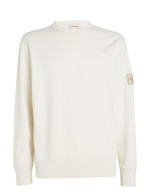 Se Calvin Klein Jeans Badge Crew Neck Calvin Klein Jeans White ved Booztlet