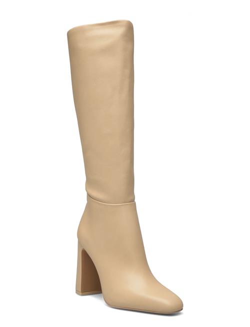 Se Steve Madden Ally Boot Steve Madden Cream ved Booztlet