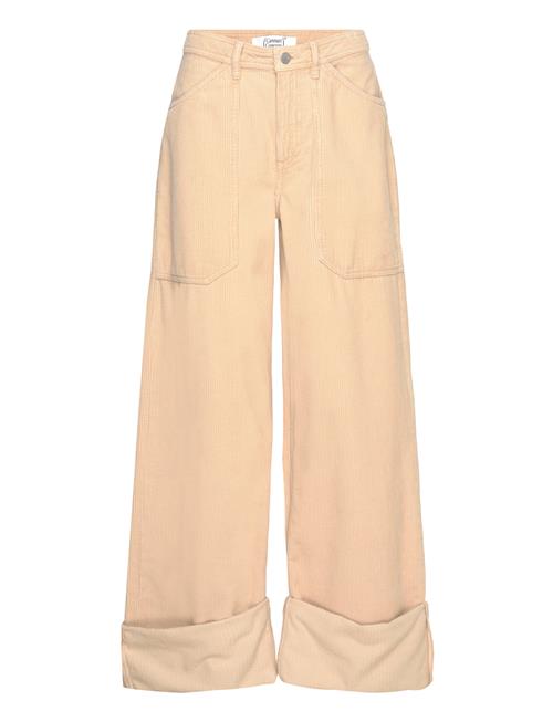 Se Cannari Concept Big Pocket Pants Cannari Concept Cream ved Booztlet