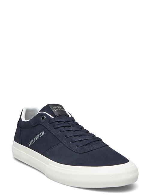 Se Tommy Hilfiger Th Hi Vulc Low Street Suede Tommy Hilfiger Navy ved Booztlet