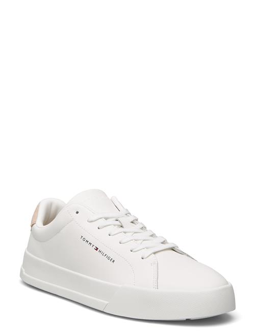 Se Tommy Hilfiger Th Court Leather Grain Ess Tommy Hilfiger White ved Booztlet