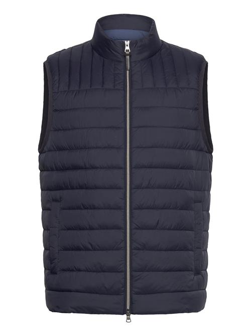 Se Hackett London Ultra Lw Gilet Hackett London Navy ved Booztlet