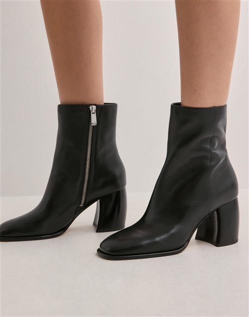 Michael Kors - Sort - Maude Bootie