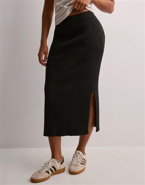 Vero Moda - Sort - Vmlynzi Mw 7/8 Knit Skirt Vma