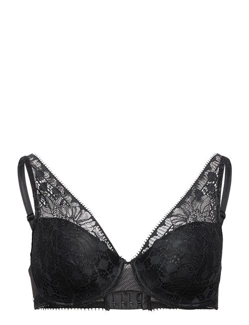 Se CHANTELLE Day To Night Plunge Spacer Bra CHANTELLE Black ved Booztlet