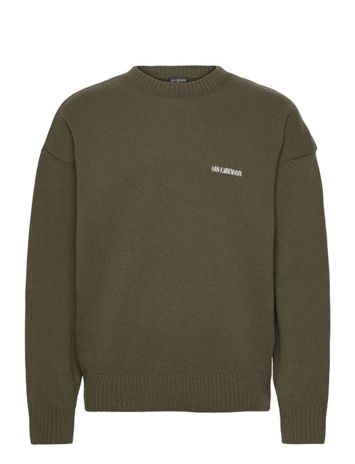 Se HAN Kjøbenhavn Logo Relaxed Knit Sweater HAN Kjøbenhavn Green ved Booztlet