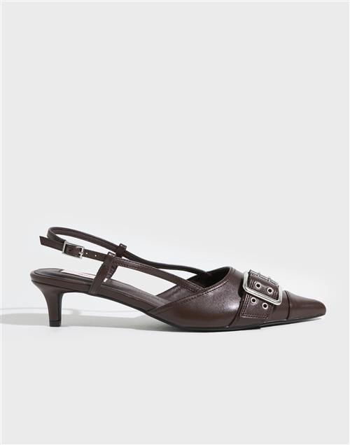 Nelly - Brun - Pointy Buckle Slingback