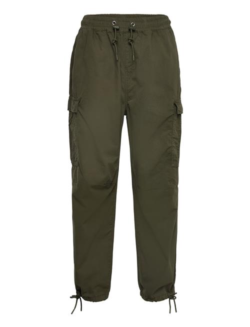 Se Revolution Parachute Trousers Revolution Green ved Booztlet