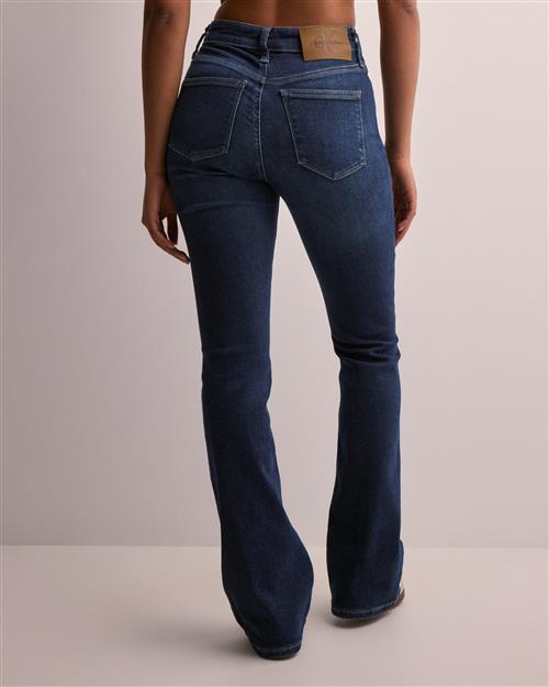 Se Calvin Klein Jeans - Blå - Skinny Bootcut ved Nelly