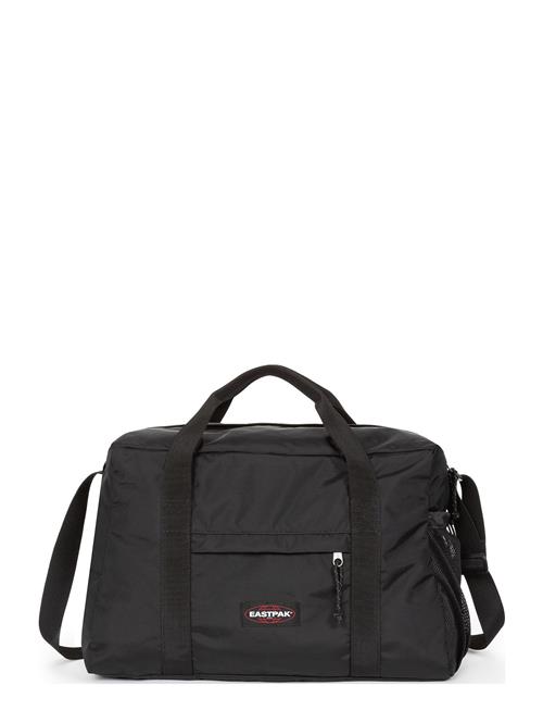 Se Eastpak Flynn Powr Eastpak Black ved Booztlet