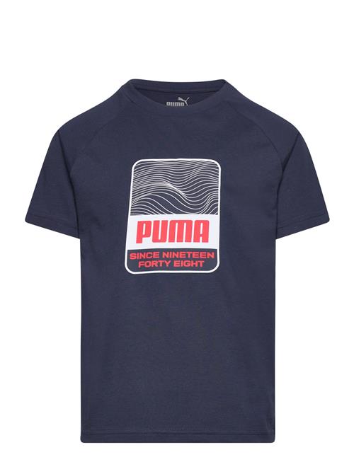 Se PUMA Active Sports Graphic Tee B PUMA Navy ved Booztlet