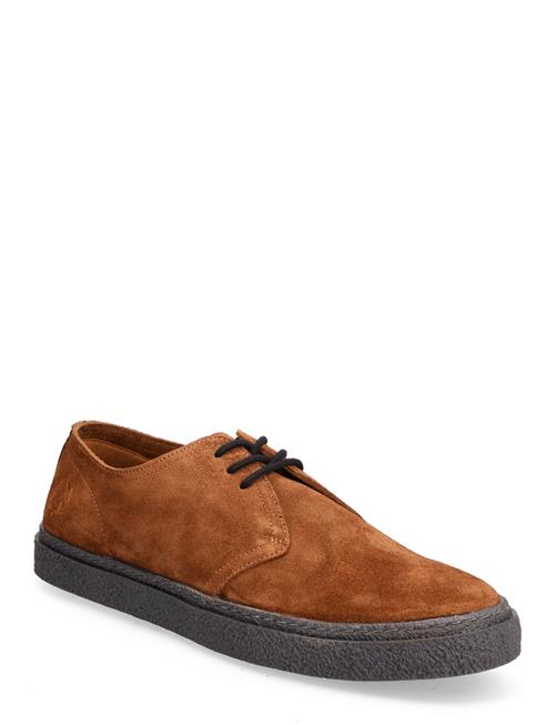 Se Fred Perry Linden Suede Fred Perry Brown ved Booztlet