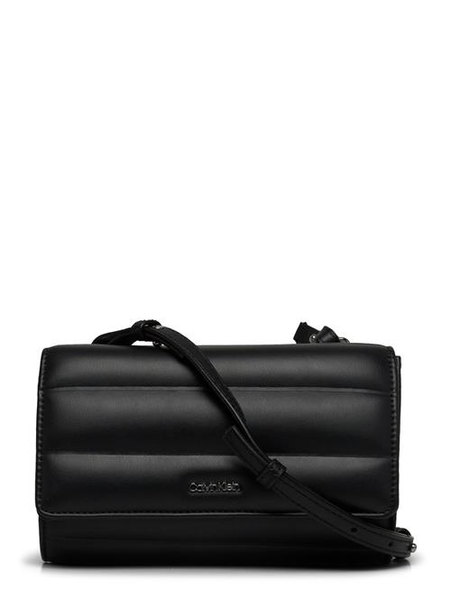 Se Calvin Klein Line Quilt Mini Bag Calvin Klein Black ved Booztlet