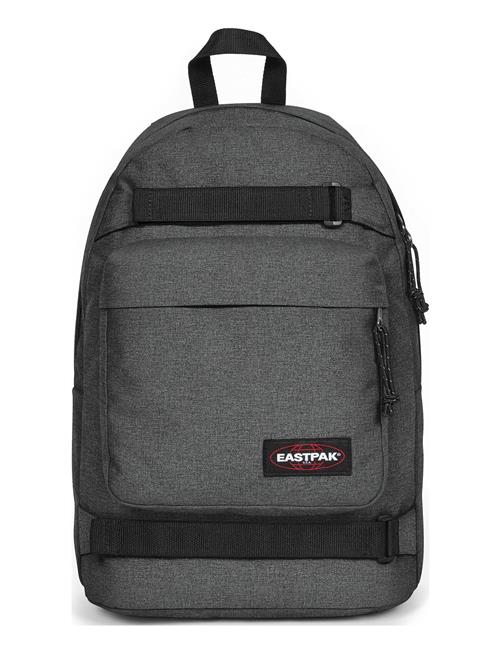 Se Eastpak Skate Pak'r Eastpak Grey ved Booztlet