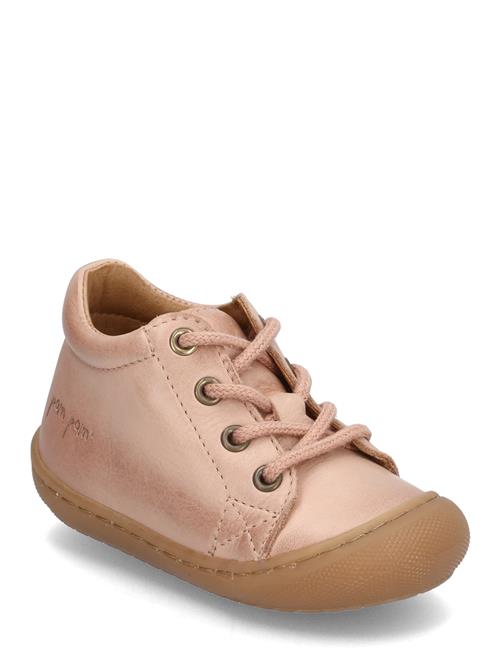 Se Pom Pom First™ Sport Lace Shoe Pom Pom Pink ved Booztlet