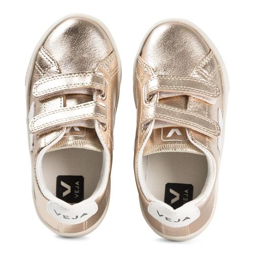 Se Veja Esplar Sneakere Guld metalliske | Lyserød | 23 EU ved Babyshop