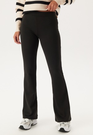 Se ONLY Onlfever Stretch Flaired Pants Black M/30 ved Bubbleroom