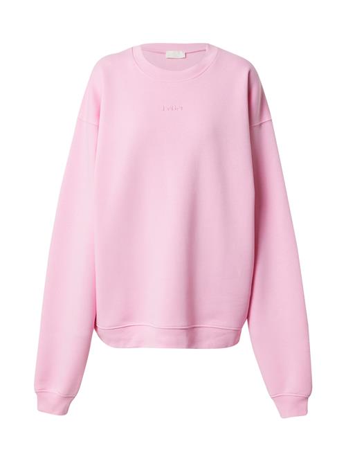 Se LeGer by Lena Gercke Sweatshirt 'Indra'  lys pink ved About You