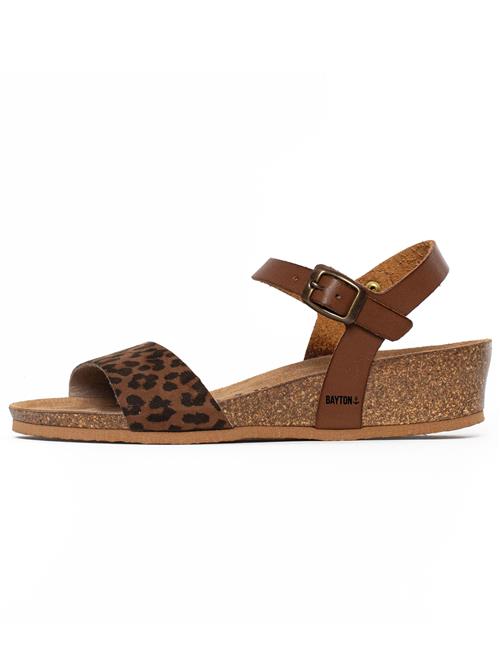 Se Bayton Sandaler med rem 'Wodonga'  camel / sort ved About You