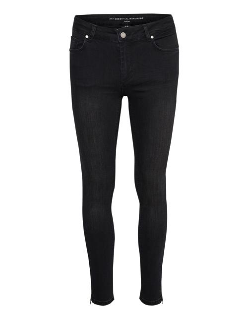 Se My Essential Wardrobe Jeans 'CELINA'  sort ved About You