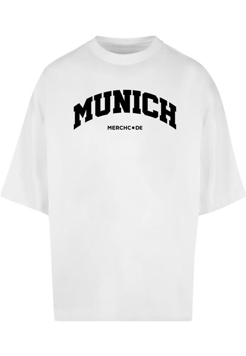 Merchcode Bluser & t-shirts 'Munich Wording'  sort / hvid