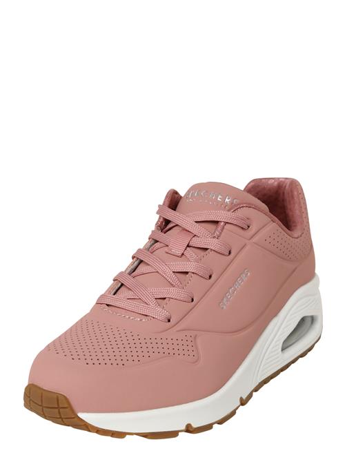 Se SKECHERS Sneaker low 'Uno Stand On Air'  gammelrosa / sølv ved About You