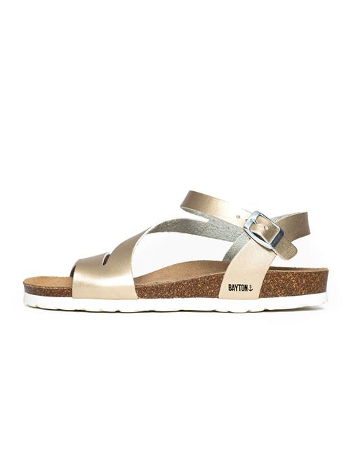 Se Bayton Sandaler med rem 'Jaeva'  guld ved About You