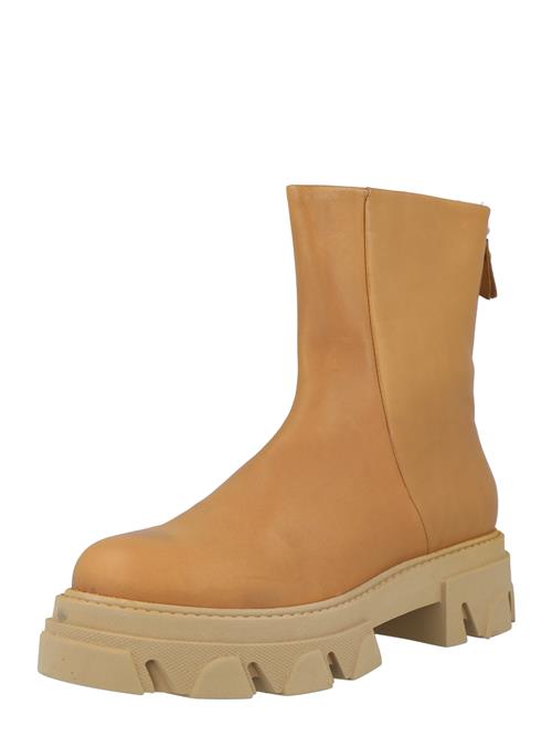 Se STEVE MADDEN Støvletter 'MARYANN'  camel ved About You