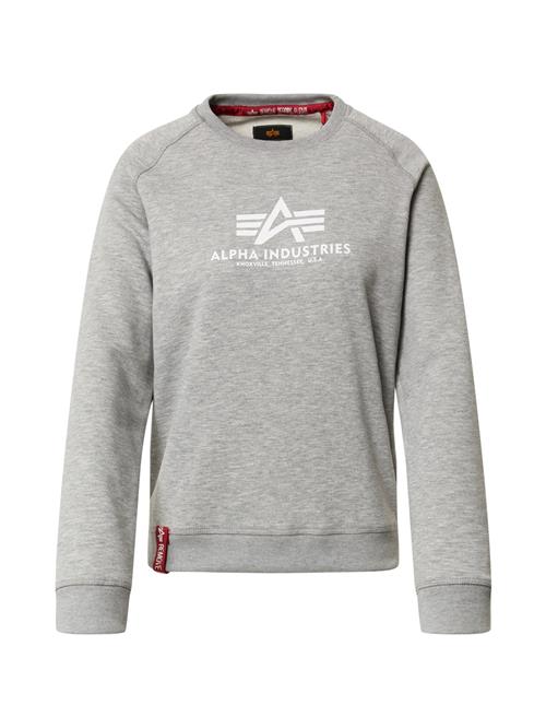 Se ALPHA INDUSTRIES Sweatshirt  grå-meleret / hvid ved About You