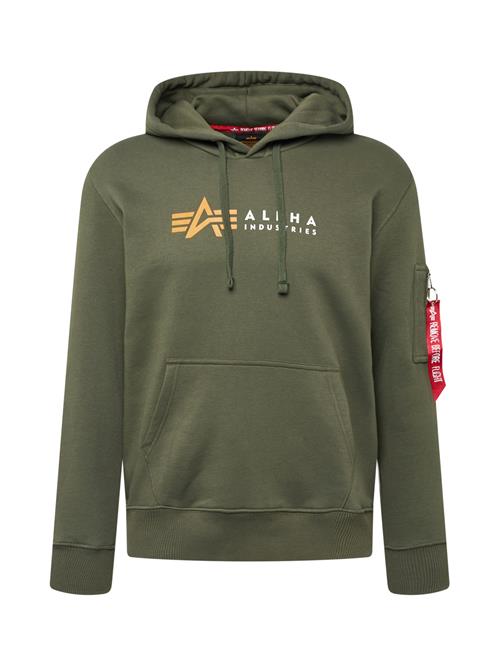 Se ALPHA INDUSTRIES Sweatshirt  mørkegrøn / lyseorange / rød / hvid ved About You