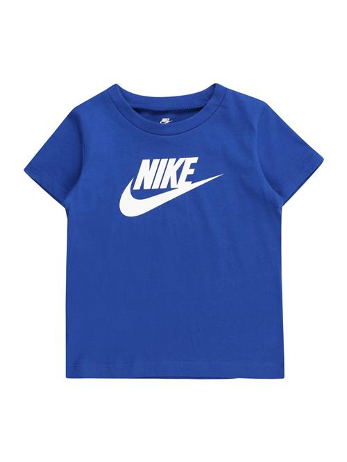 Se Nike Sportswear Shirts 'FUTURA'  blå / hvid ved About You