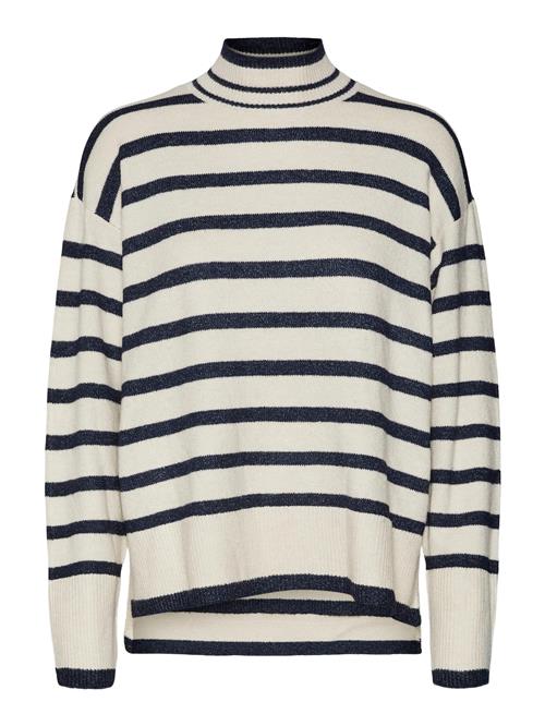 Se VERO MODA Pullover 'NELLY'  beige / sort ved About You