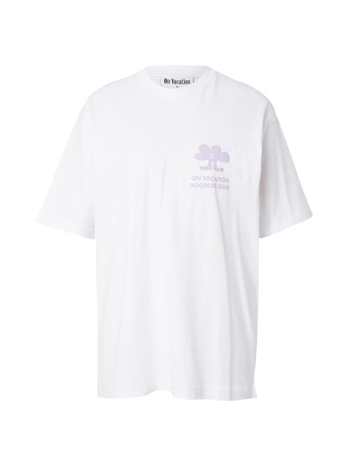 On Vacation Club Bluser & t-shirts 'Goodlife Club'  lilla / orange / hvid