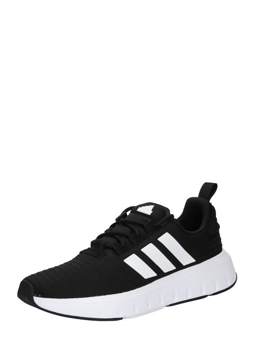 Se ADIDAS SPORTSWEAR Sneaker low 'SWIFT RUN 23'  sort / hvid ved About You