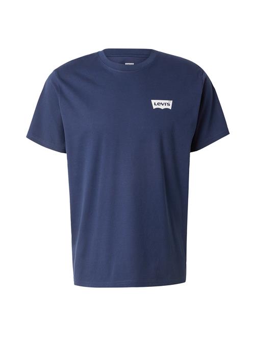 Se LEVI'S ® Bluser & t-shirts 'Relaxed Fit Tee'  mørkeblå / offwhite ved About You