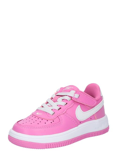 Se Nike Sportswear Sneakers 'Force 1 EasyOn'  pink / hvid ved About You