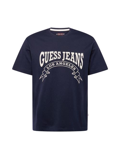 Se GUESS JEANS Bluser & t-shirts  navy / offwhite ved About You