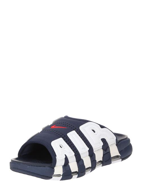 Se Nike Sportswear Pantoletter 'AIR MORE UPTEMPO'  navy / hvid ved About You