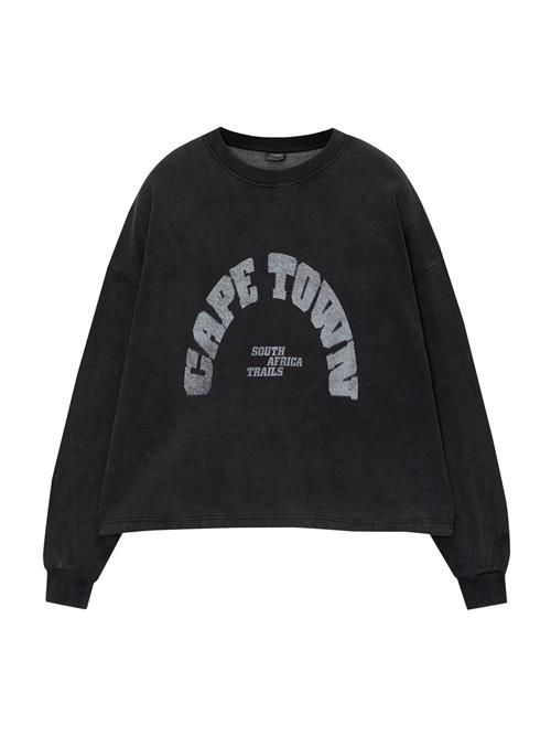 Se Pull&Bear Sweatshirt  sort / offwhite ved About You