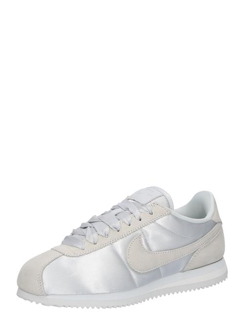 Se Nike Sportswear Sneaker low 'CORTEZ'  platin / offwhite ved About You