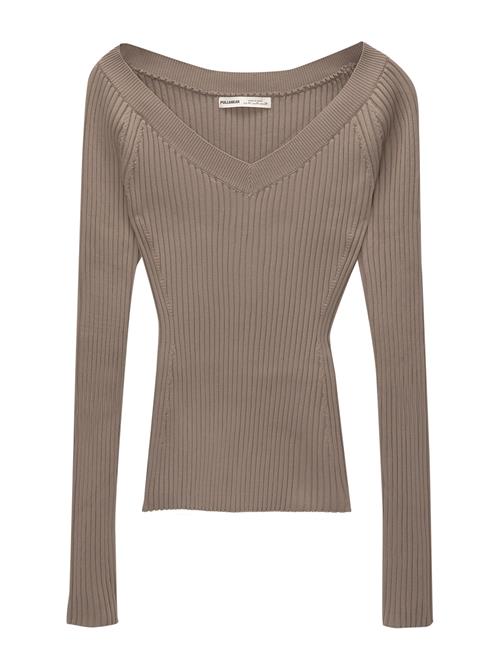 Se Pull&Bear Pullover  mudderfarvet ved About You