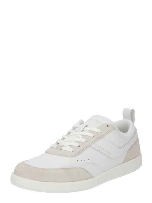 Se Calvin Klein Sneaker low  beige / hvid ved About You