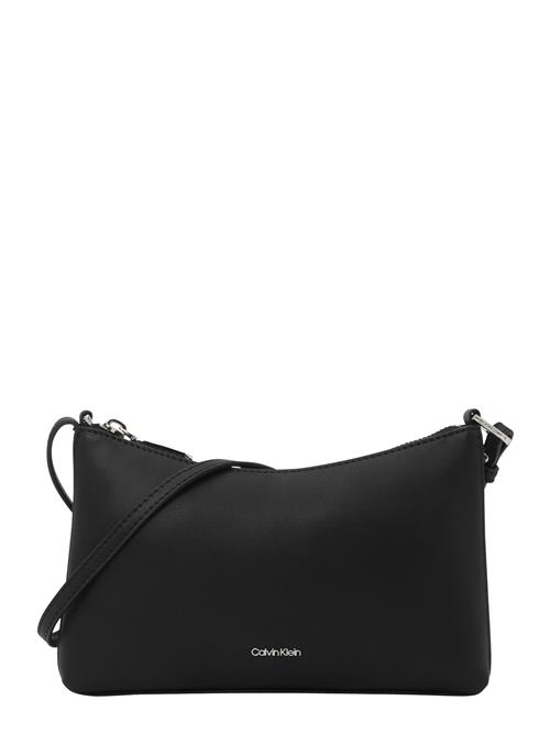 Calvin Klein Skuldertaske 'MUST'  sort