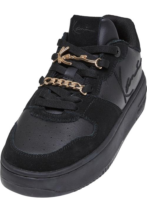 Se Karl Kani Sneaker low 'LXRY SK8'  guld / sort ved About You