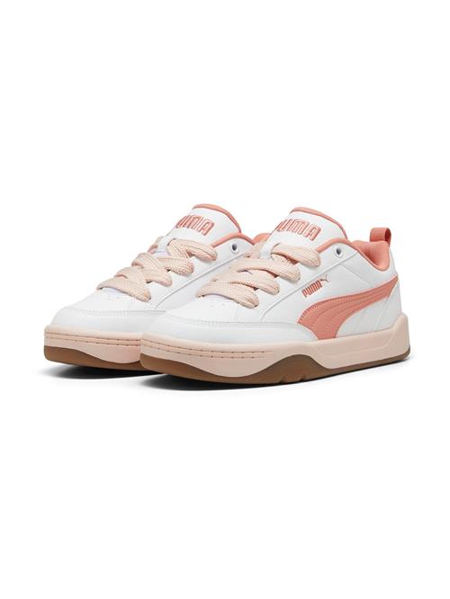 Se PUMA Sneaker low 'Park Lifestyle'  lyseorange / hvid ved About You