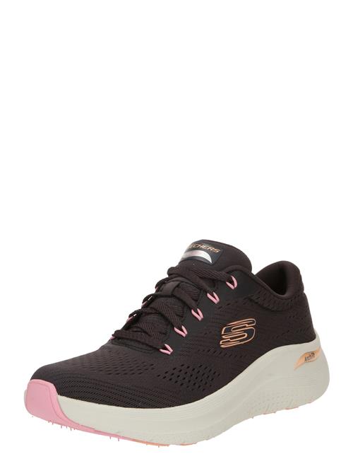 Se SKECHERS Sneaker low 'ARCH FIT 2.0'  mudderfarvet ved About You