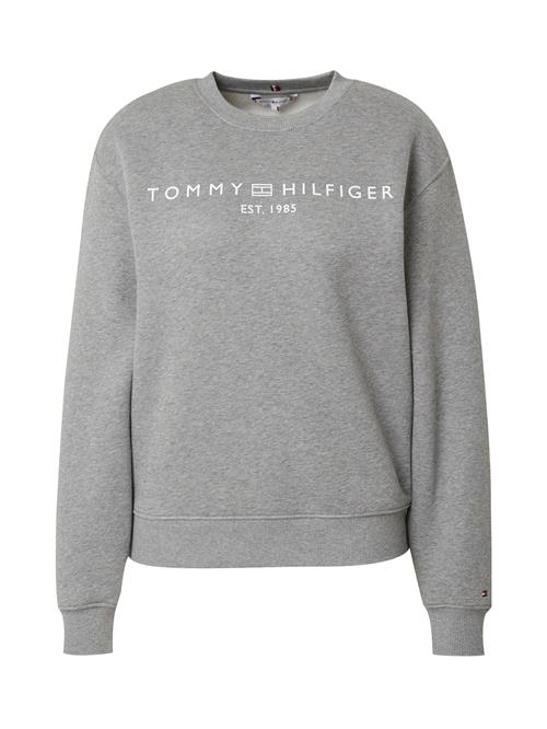 Se TOMMY HILFIGER Sweatshirt  grå-meleret / hvid ved About You