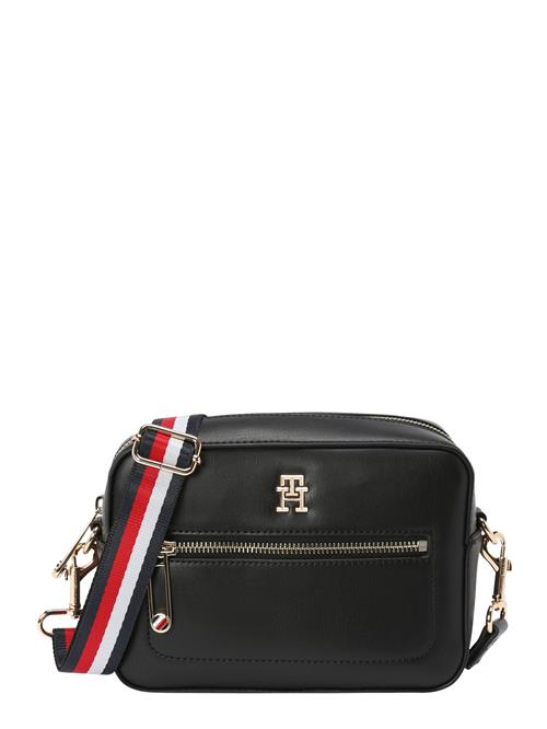 Se TOMMY HILFIGER Skuldertaske 'ICONIC'  marin / rød / sort / hvid ved About You