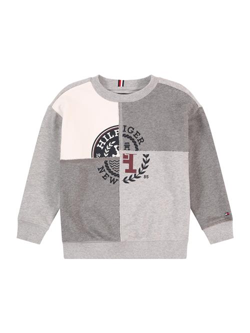 Se TOMMY HILFIGER Sweatshirt  marin / grå / mørkegrå / hvid ved About You