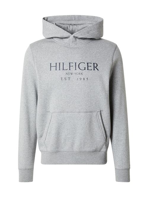 Se TOMMY HILFIGER Sweatshirt  marin / grå ved About You